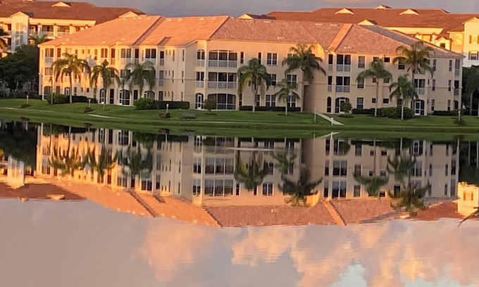 Tropical Cove Condo | Lakefront Luxury