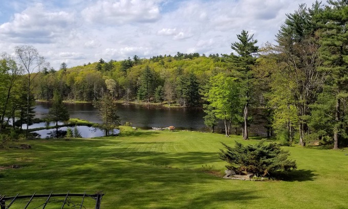 Paupack House | Lakefront on 31 acres, Kayaks, boat, Hiking, Fishing, Paradise for kids and pets