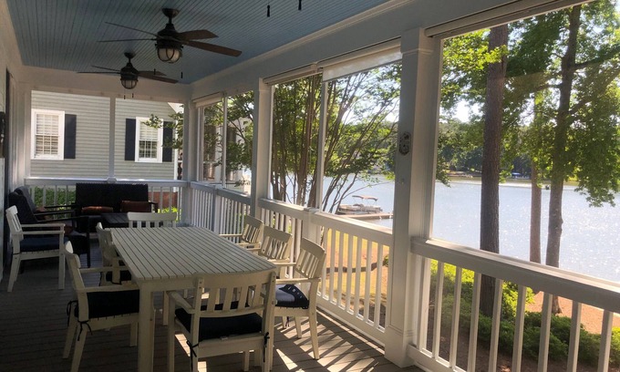 Lake Oconee House | LAKEFRONT REYNOLDS - 2 kayaks/2 paddleboards/Boat dock . INCREDIBLE views!