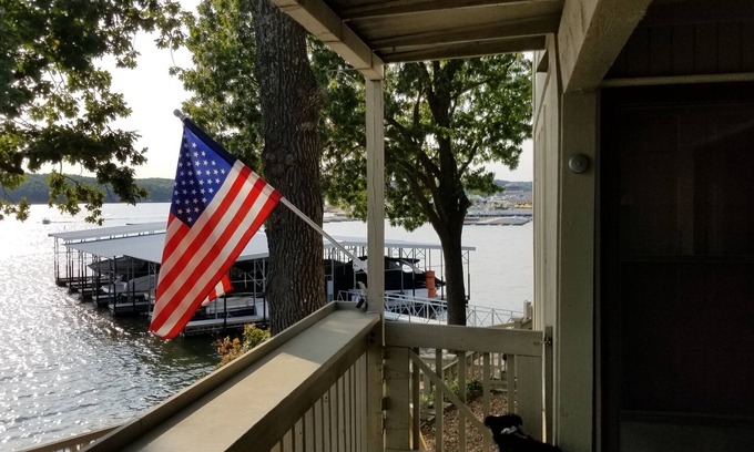 Osage Beach Condo | Lakefront Stay in Margaritaville Cove. Perfect for Fun & Relaxation!