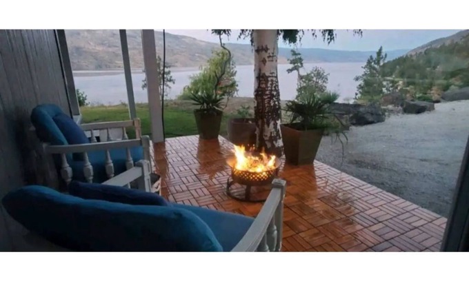 Central Okanagan Apartment | Lakefront Suite includes paddleboards/kayak