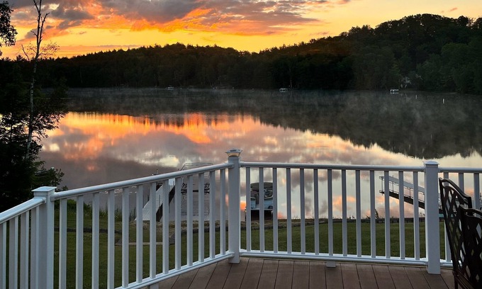 Wetmore House | Lakehouse near Pictured Rocks, Trails, Personal Bar, Game Room, & Hot Tub!