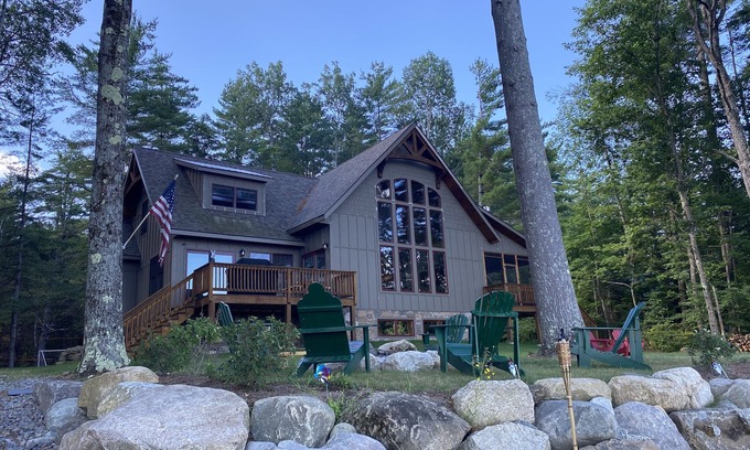 Schroon Lake House | Lakeside Beauty!