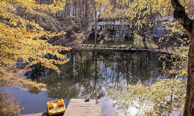 Hot Springs Village House | Lakeside Bliss: golf, lake, paddleboat, pets allowed