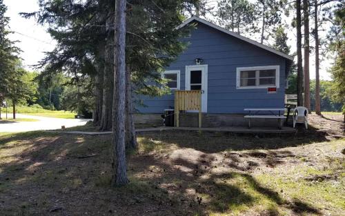 Tomahawk House | Lakeside Cabin Rental with a Boat Launch near Tomahawk, Wisconsin