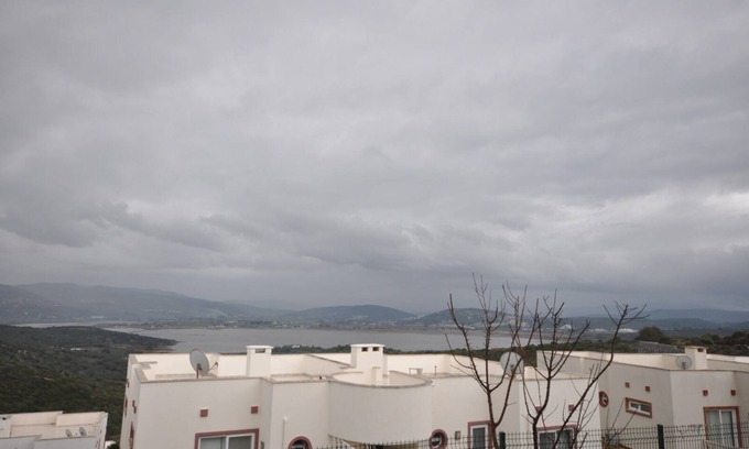 Bogazici House | Lakeside Garden Apartment 1