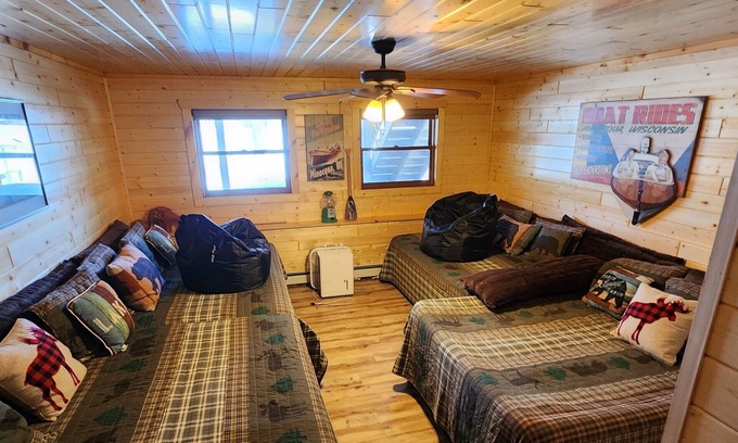 Lake Tomahawk House | Lakeside home with plenty of space for quiet relaxation or rousing family fun!