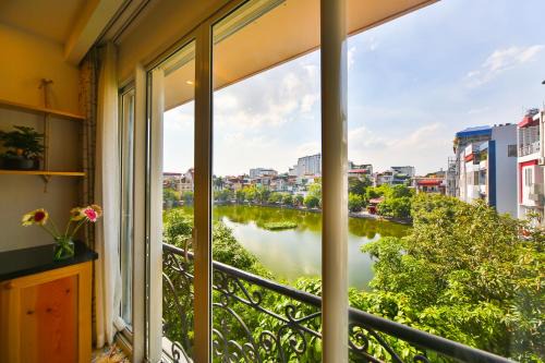 Doi Can Apartment | Lakeside House Hanoi