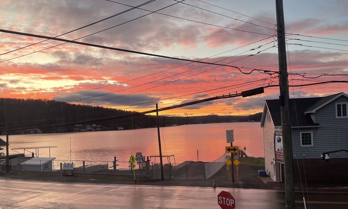 Harveys Lake Apartment | Lakeside in Harvey's Lake