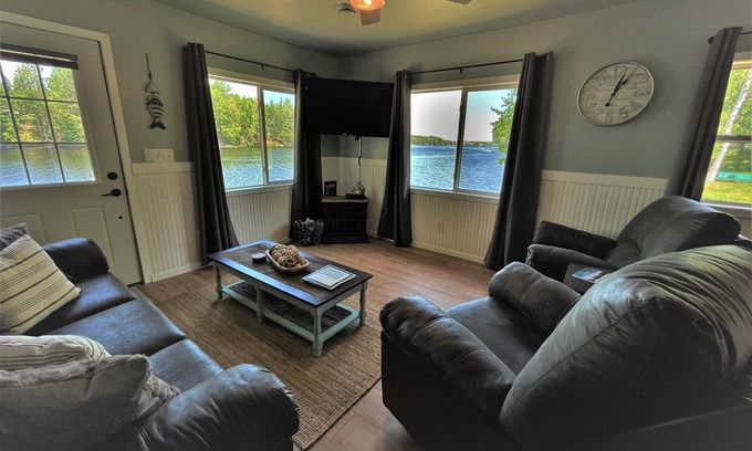 Phillips Cabin | Lakeside Lodging #3 | 2 Bed, 1 Bath