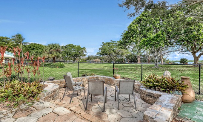 Florida North Atlantic Coast House | Lakeside Retreat a Waterfront Property