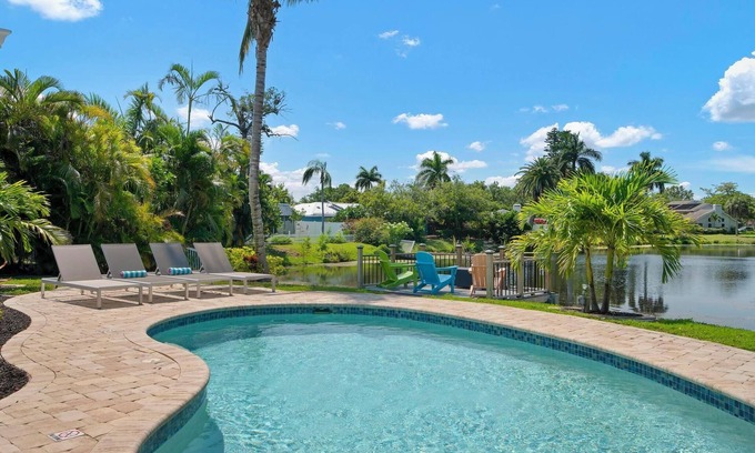 Palma Sola House | Lakeside Retreat! Lakefront Living in Northwest Bradenton w/Saltwater Pool
