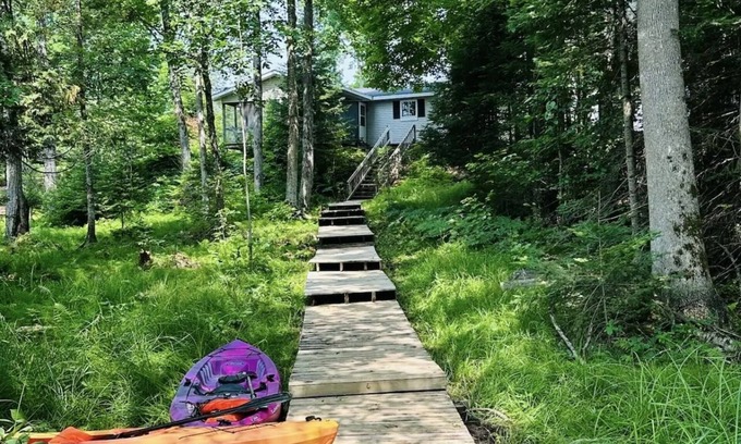 Presque Isle Cabin | Lakeside Serenity