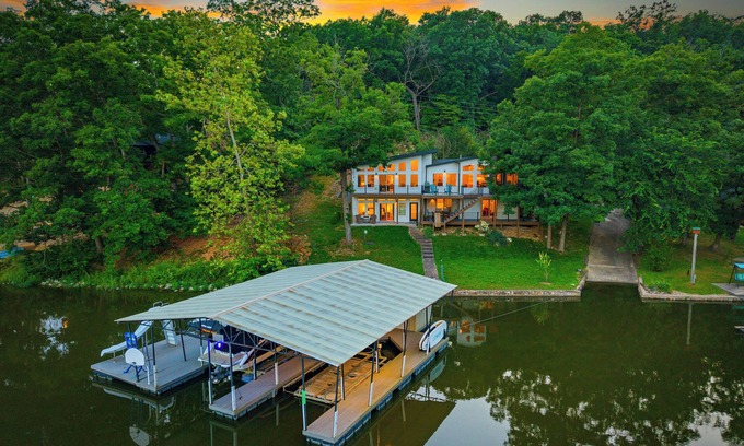 Lake of the Ozarks House | Lakeside Tranquility | Camdenton Boat Dock