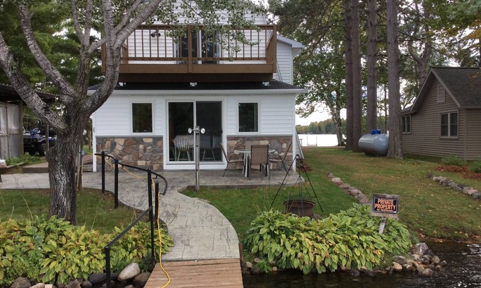 Phillips Cabin | Lakeside vacation rental on Musser lake in north central WI