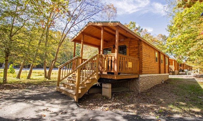 Spotsylvania Cottage | Lakeview, Cozy Cottage, Resort Access!