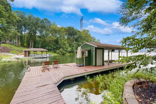 Bumpass House | Lakeview Lodge