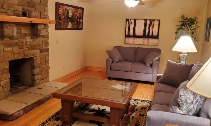 Butler Cabin | Lakeview Lounge. 3 bedroom cabin surrounded by national forest.