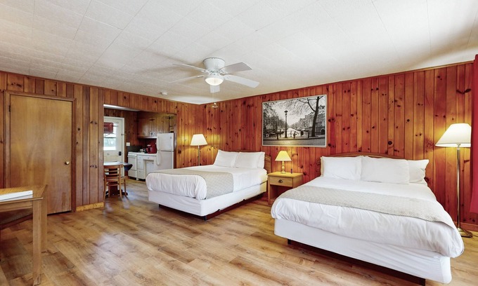 Flat Rock Condo | Lakeview studio condo with pool, fire pit, canoes & paddle boats, tennis, & WiFi