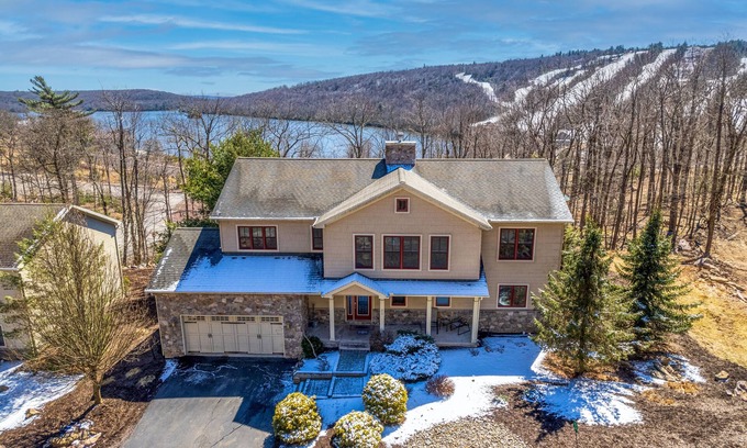 Lake Harmony Estates House | Lakeview, Walk to Slopes, Hot Tub, Gas Firepit Pool Table, Air Hockey, Pinball