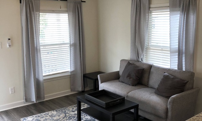 Durham Apartment | Lakewood/Lyon Park Renovated Cottage Near Duke 23B