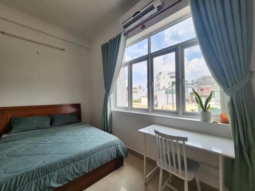 Hang Xanh Hotel | LalaHouse Riverside Residence
