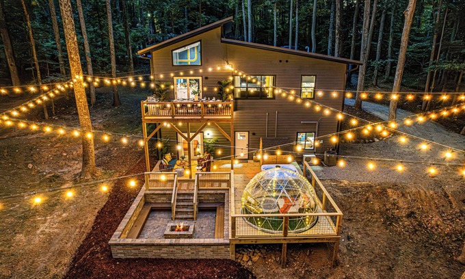 Candler House | Lamplighter House - Hot Tub, Firepit, Sauna & Games 15-min from Asheville, NC