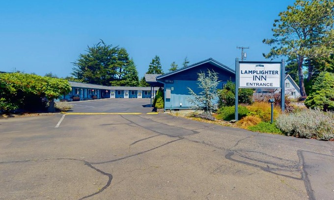 Bandon Hotel | Lamplighter Living Quarters