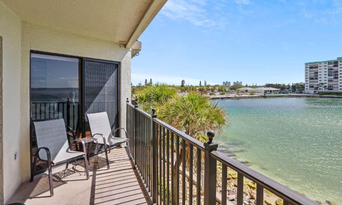 Sunset Beach House | Land's End 5-303 Gulf-Bay Front