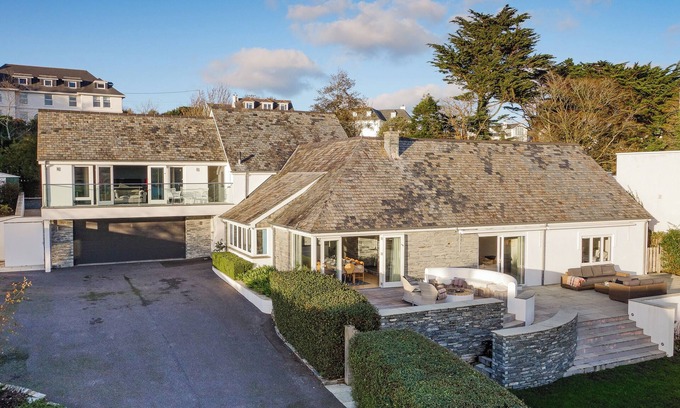 Rock Cottage | LANDERS FIELD, family friendly, with pool in Rock