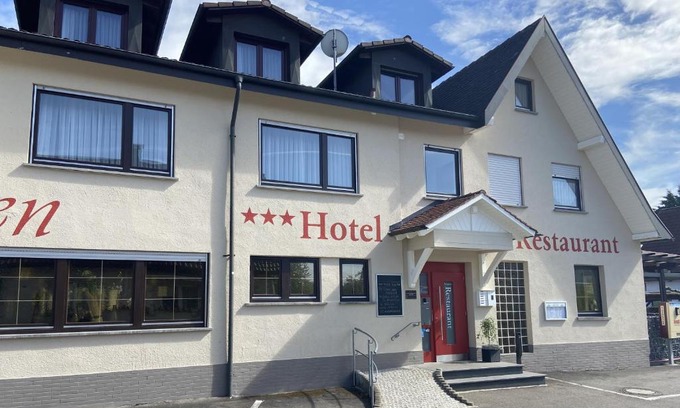 Bermatingen House | Landgasthaus Zollerstuben