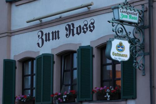 Feuchtwangen House | Landgasthof Hotel zum Roß Dorfgütingen