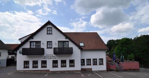 Oberkalbach Hotel | Landgasthof Lang Zum Adler