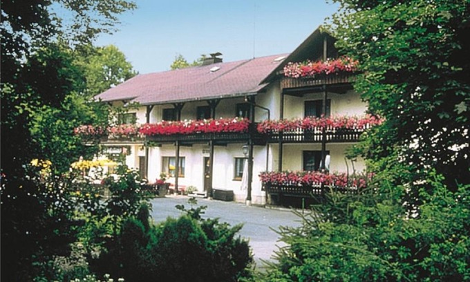 Brand House | Landhaus-Pension Zum Waffenschmied