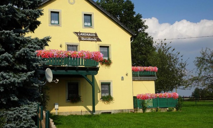 Rathmannsdorf House | Landhaus Rundblick im Elbsandsteingebirge bei Bad Schandau