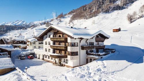 Sankt Anton am Arlberg Bed & Breakfast | Landhaus Strolz