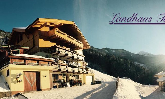 Saalbach Apartment | Landhaus Taxach