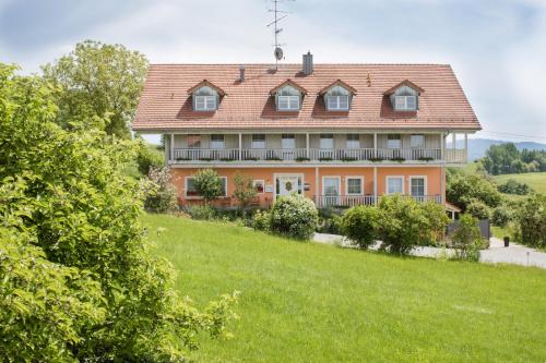 Roehrnbach House | Landhotel Eibl