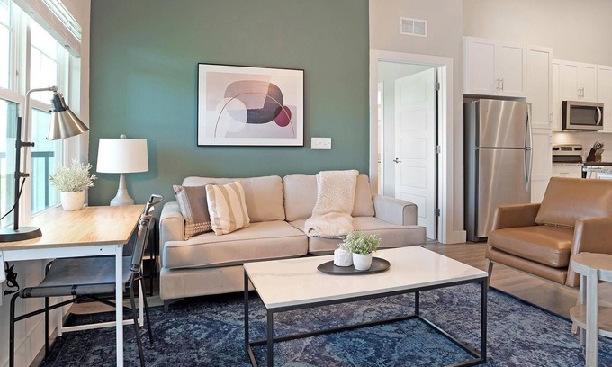 Southeast Orlando Apartment | Landing at APEX South Creek - 2 Bedrooms in Mea.