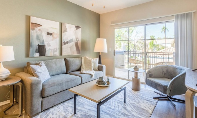 Greenbell Apartment | Landing at Boulders at Lookout Mountain - 1 Bed.