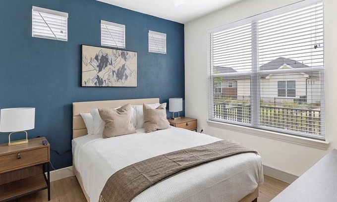 Tarrant County Apartment | Landing at Chaparral Ranch - 2 Bedrooms in South Fort Worth