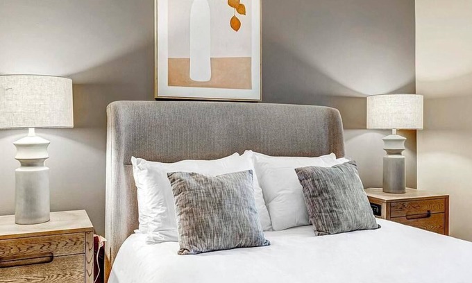 Green Hills Apartment | Landing at Chowning Square - 3 Bedrooms in Green Hills