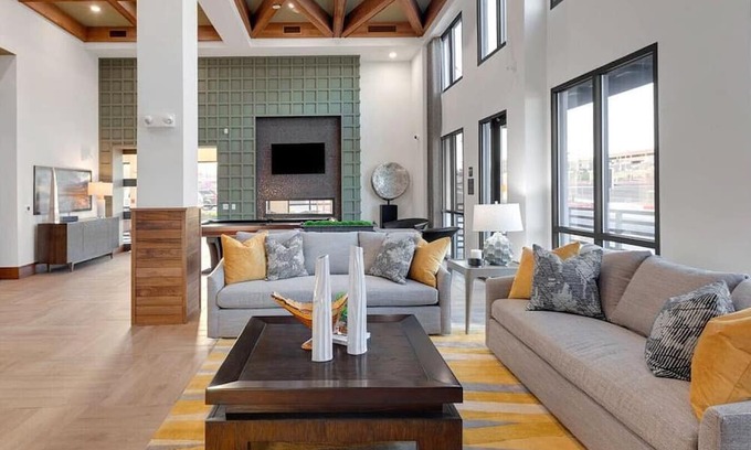 Albuquerque Apartment | Landing at Olympus Highlands North - 1 Bedroom in Sycamore