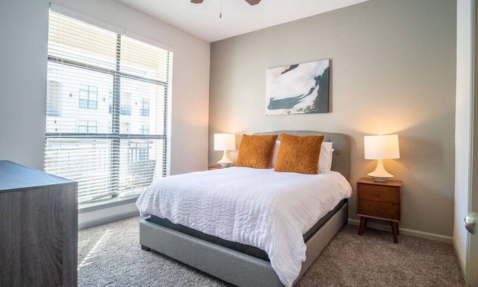 Garland Apartment | Landing at The Hendry - 1 Bedroom in Downtown Garland