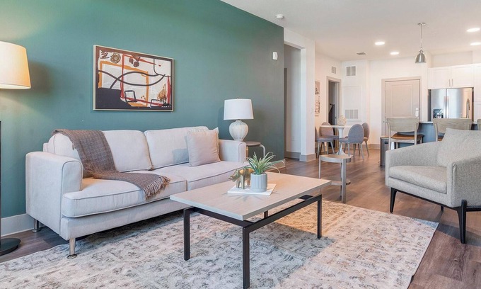 Sanford Apartment | Landing at The Henry Luxury Apartments - 2 Bedr.