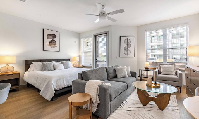 Northside Apartment | Landing at The Standard on the River - Studio i.