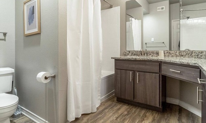 Las Colinas Apartment | Landing at The Station at MacArthur - 1 Bedroom in Las Colinas