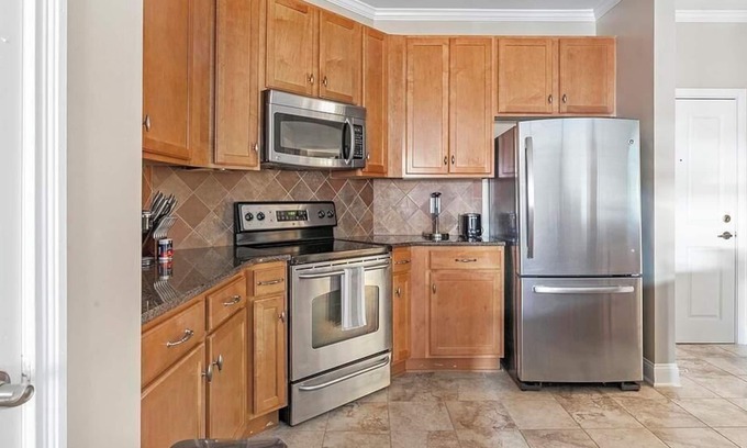 Greensboro Apartment | Landing at The Village Lofts - 1 Bedroom in Downtown Greensboro