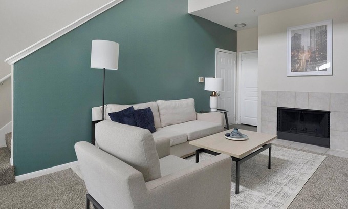 Briarforest Apartment | Landing | Beautiful 2BD, Gym, Pool