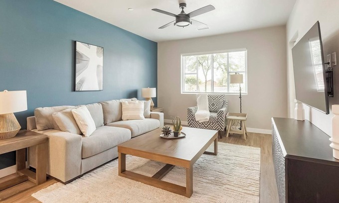 Goodyear Apartment | Landing | Chic 2BD, Clubhouse